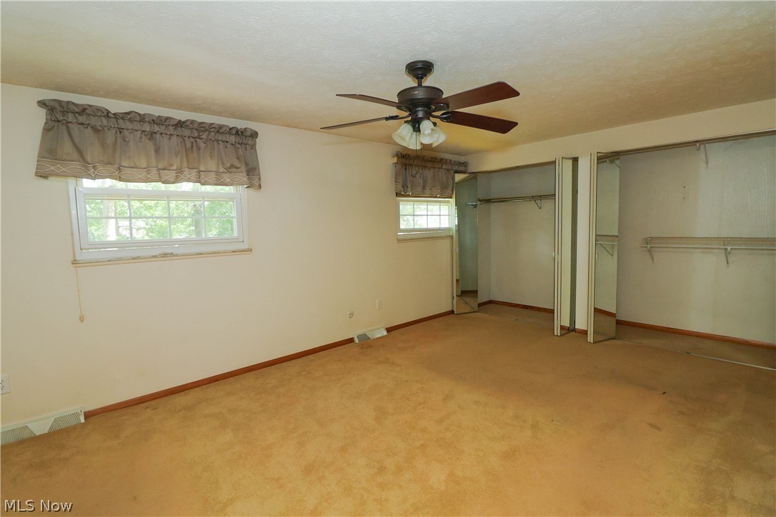 537 Howells Court Property Photo 21