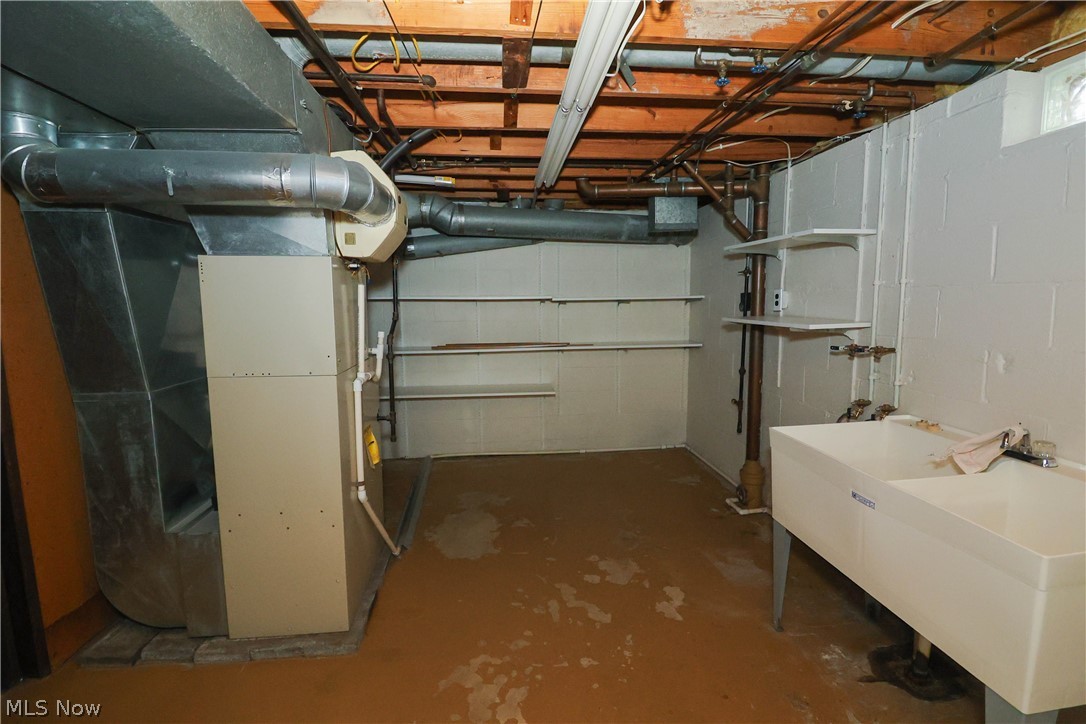 537 Howells Court Property Photo 23