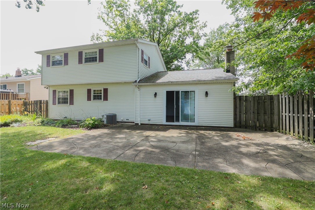 537 Howells Court Property Photo 29