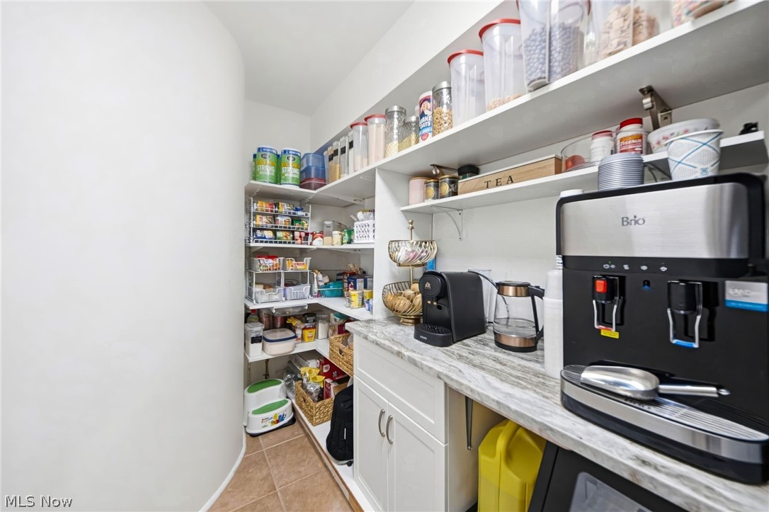 3899 Brainard Road Property Photo 11