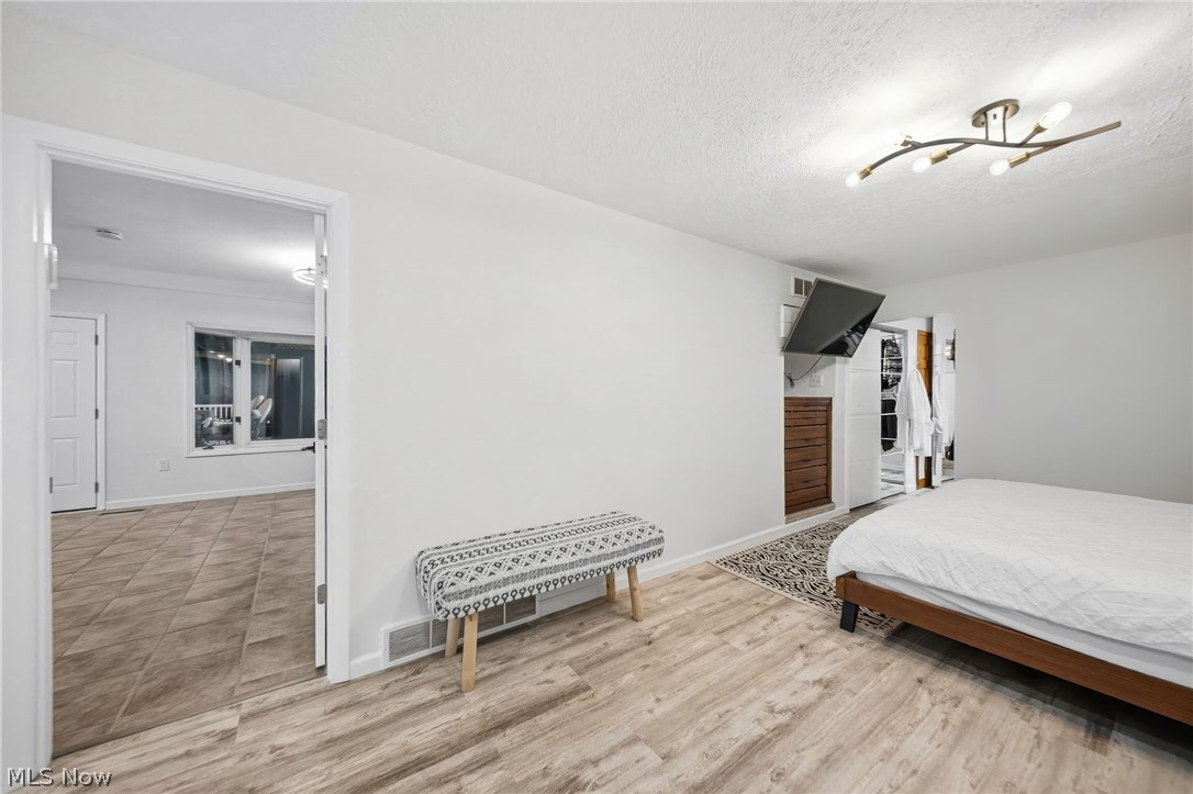 3899 Brainard Road Property Photo 19