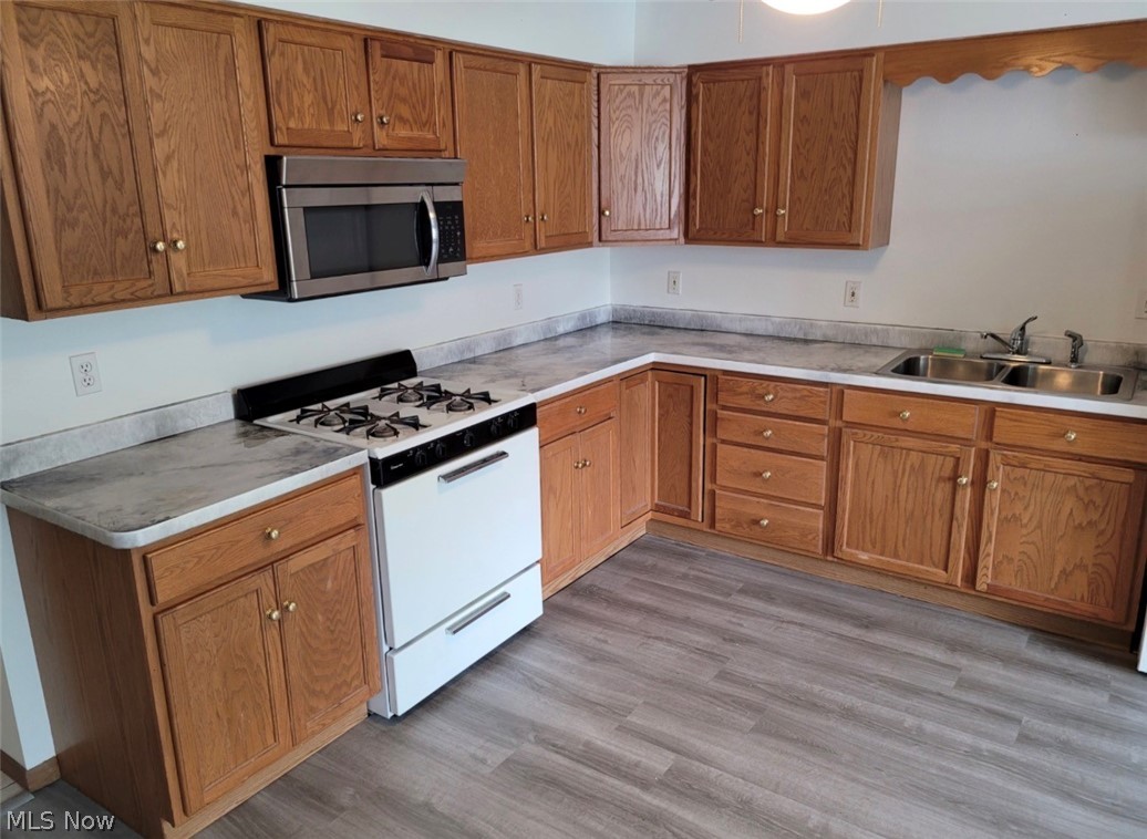 671 Moyer Avenue Property Photo 14