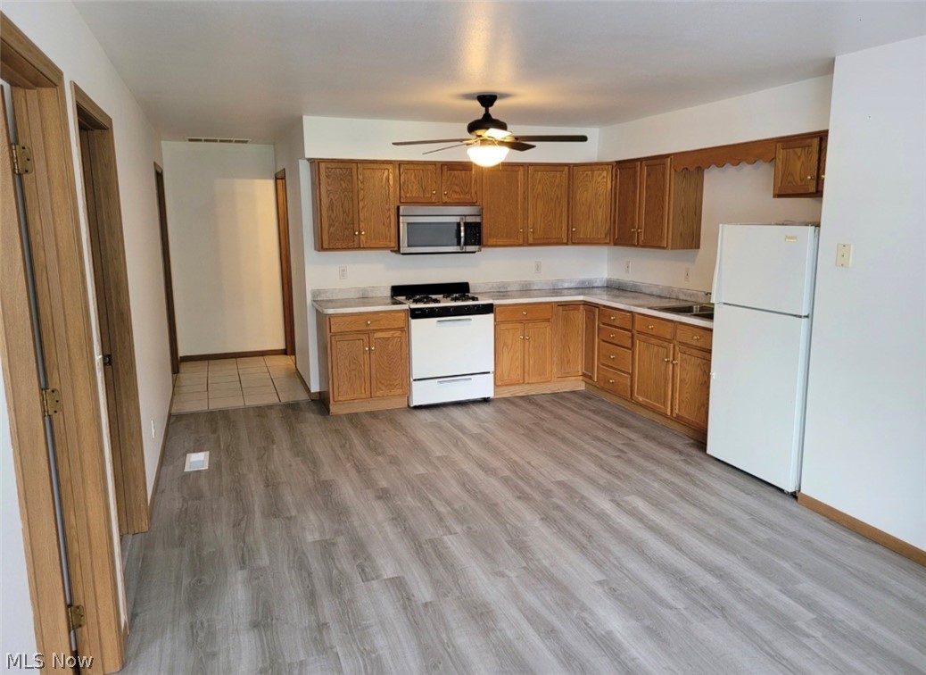 671 Moyer Avenue Property Photo 17