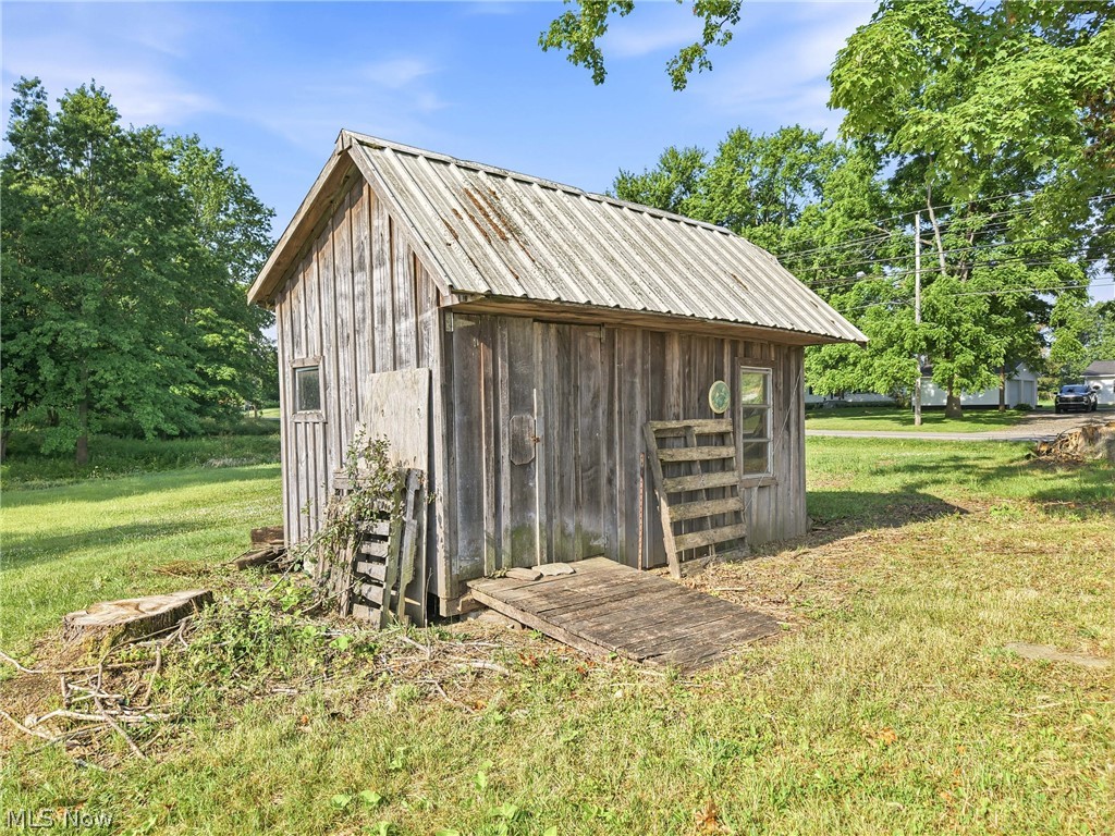 6090 Youngstown Conneaut Road Property Photo 28