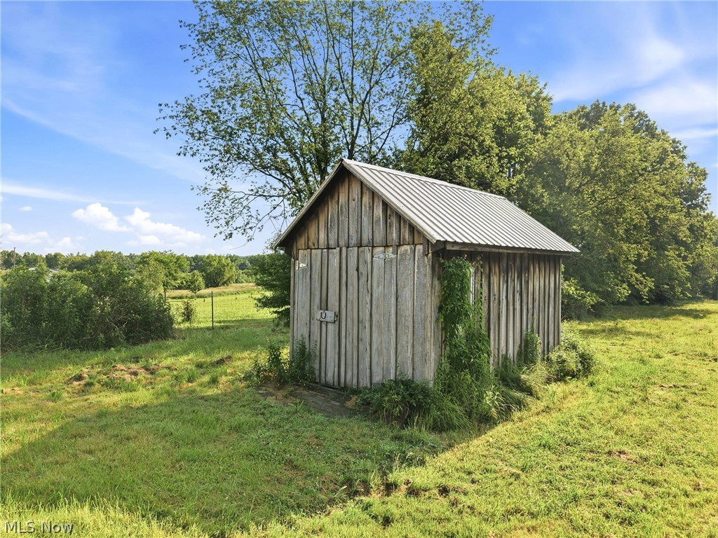 6090 Youngstown Conneaut Road Property Photo 29