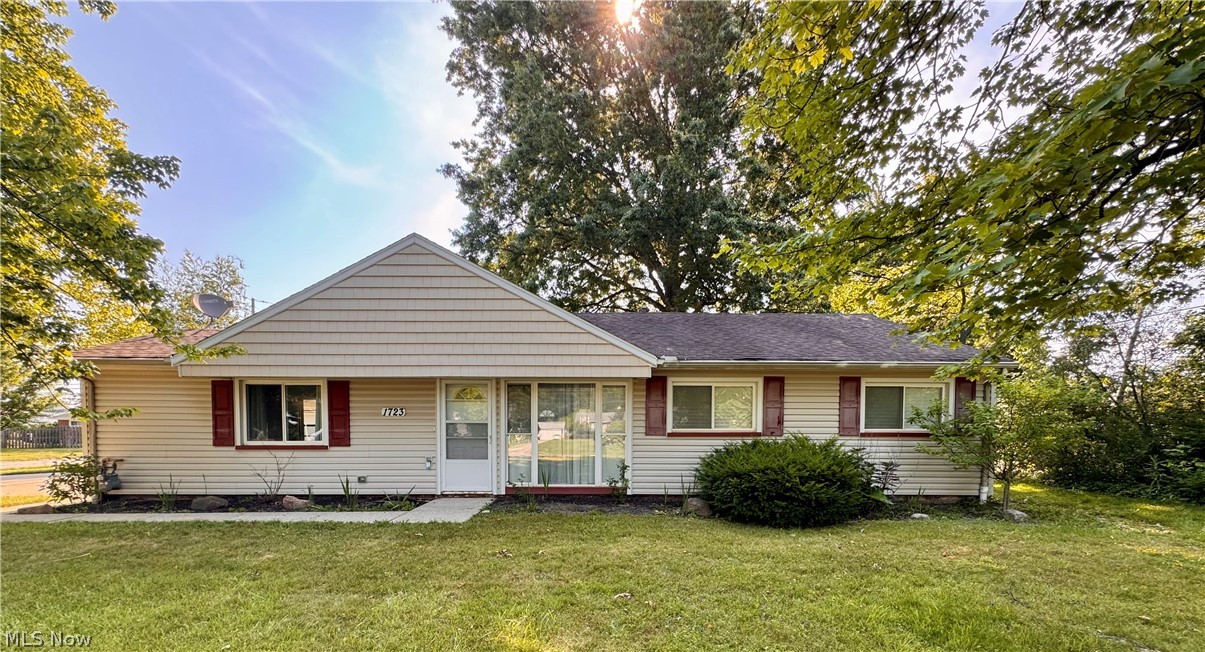 1723 Lander Road Property Photo 1