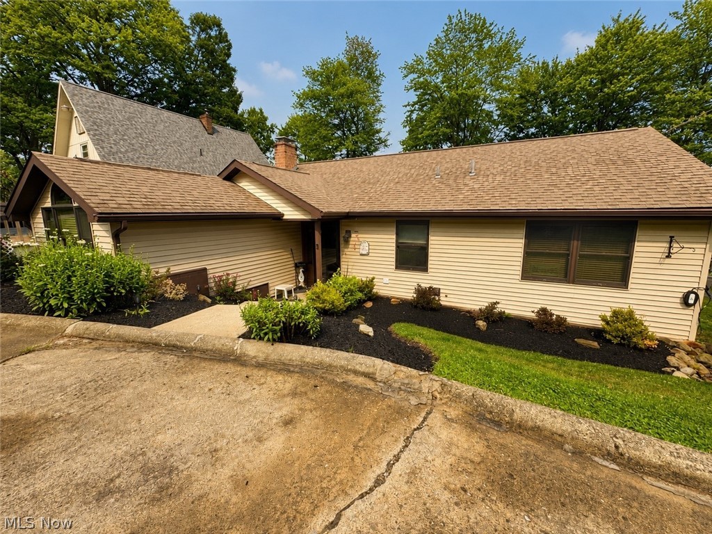 47751 Tomahawk Drive Property Photo 1