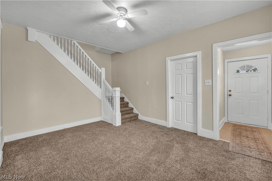 3210 W 90th Street Property Photo 4