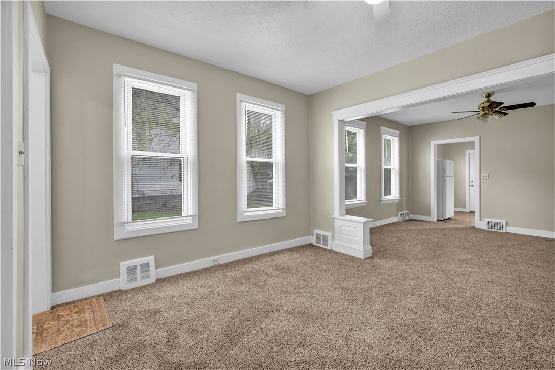 3210 W 90th Street Property Photo 6