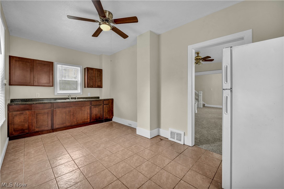 3210 W 90th Street Property Photo 9