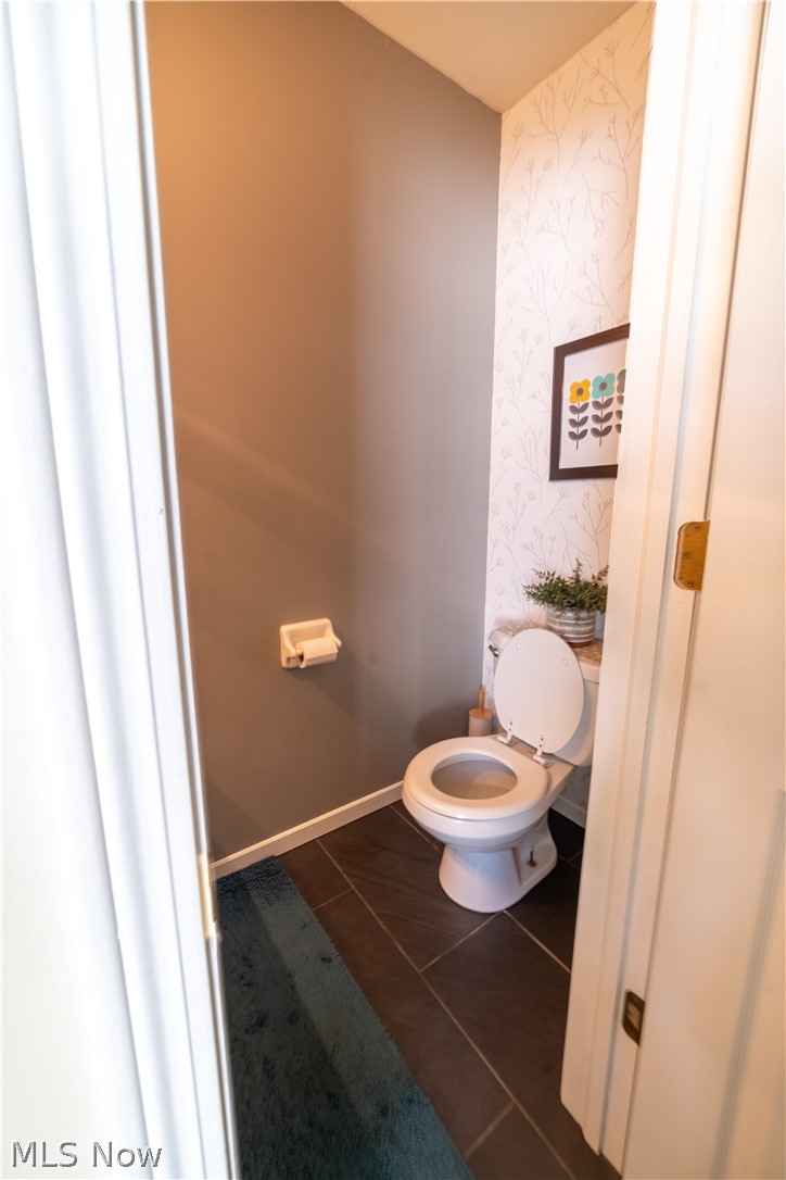 25 Fieldstone Property Photo 10