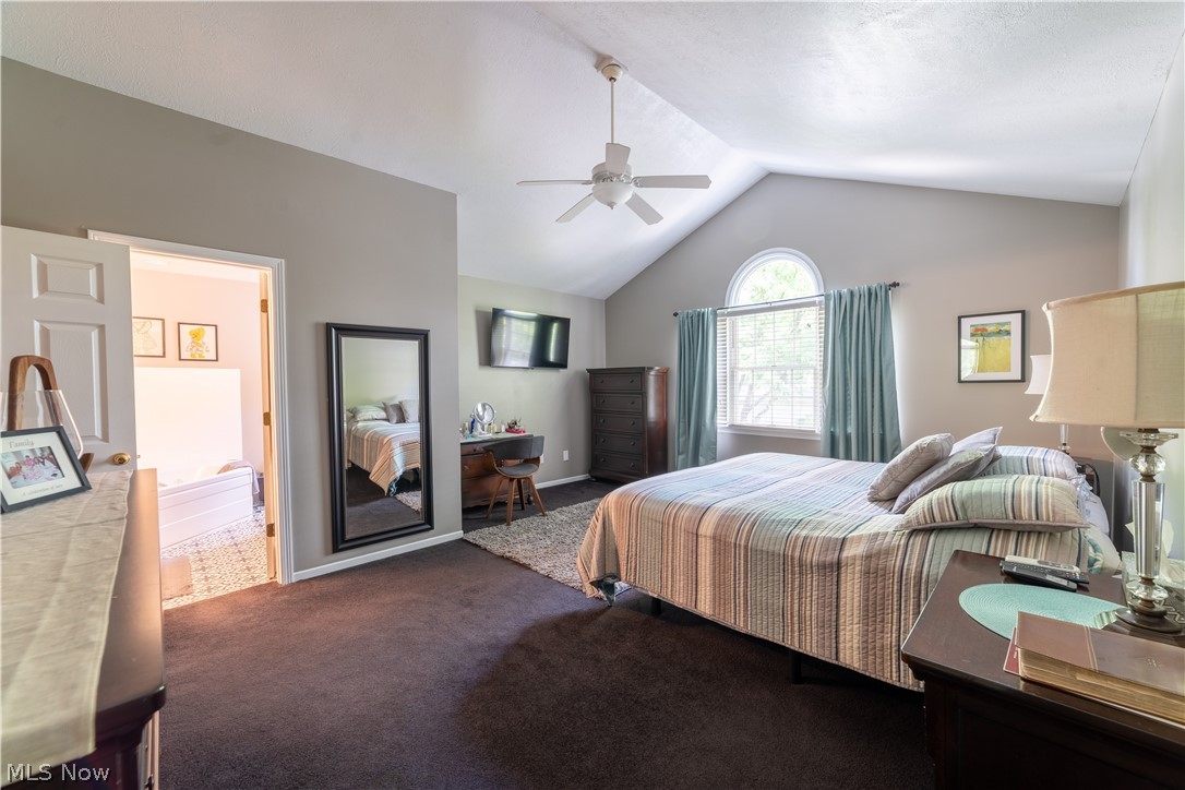25 Fieldstone Property Photo 16