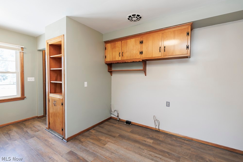 810 E Broad Street Property Photo 7