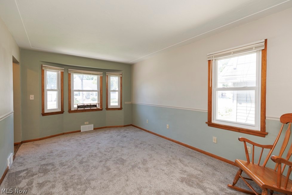 810 E Broad Street Property Photo 14