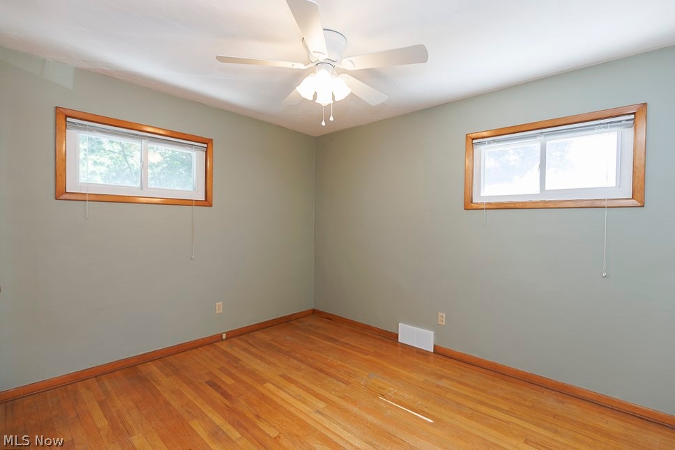 810 E Broad Street Property Photo 23
