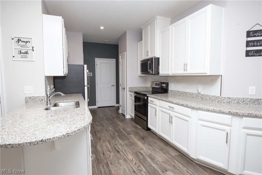 1635 Springer Court Property Photo 3