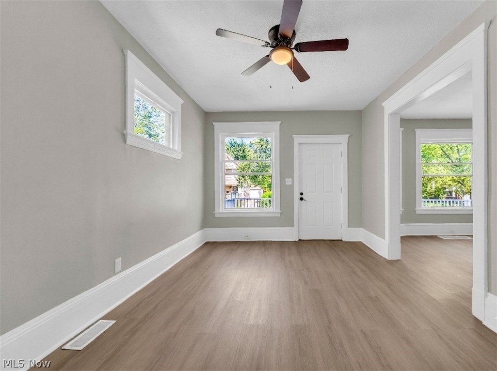 1344 E 112th Street Property Photo 3