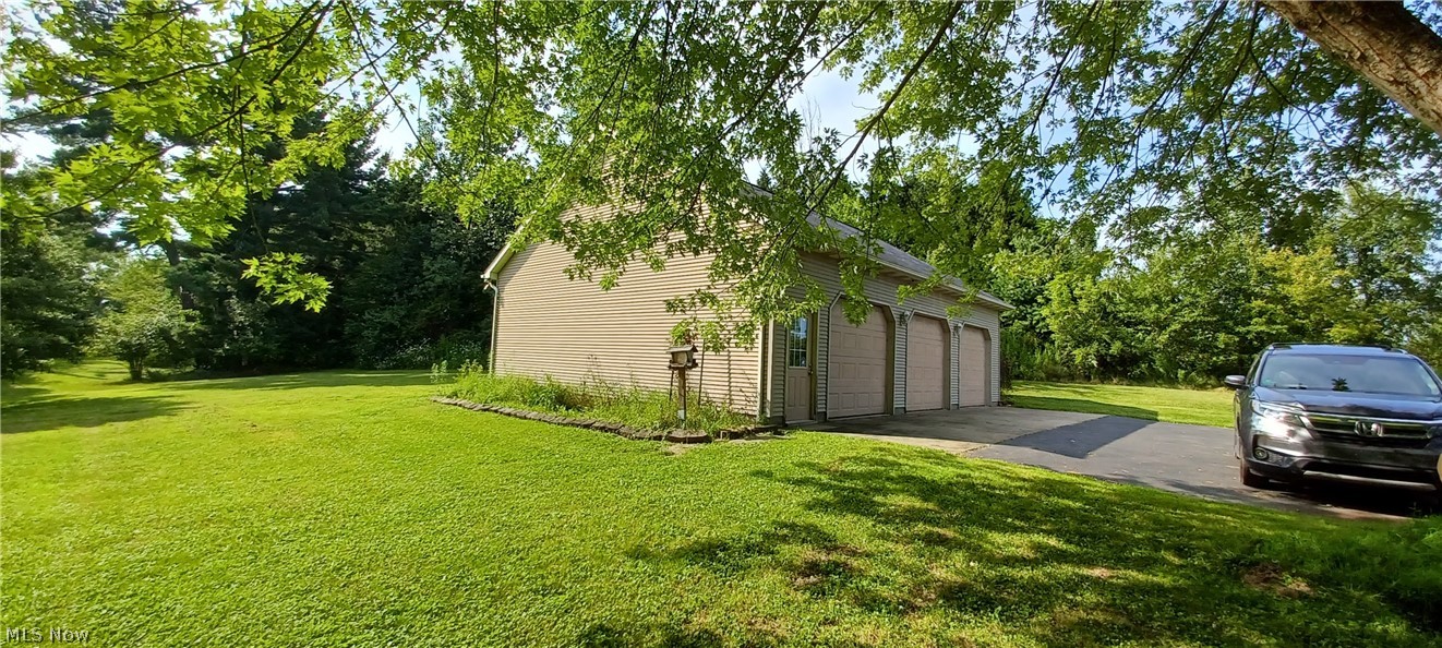 13900 South Avenue Property Photo 5