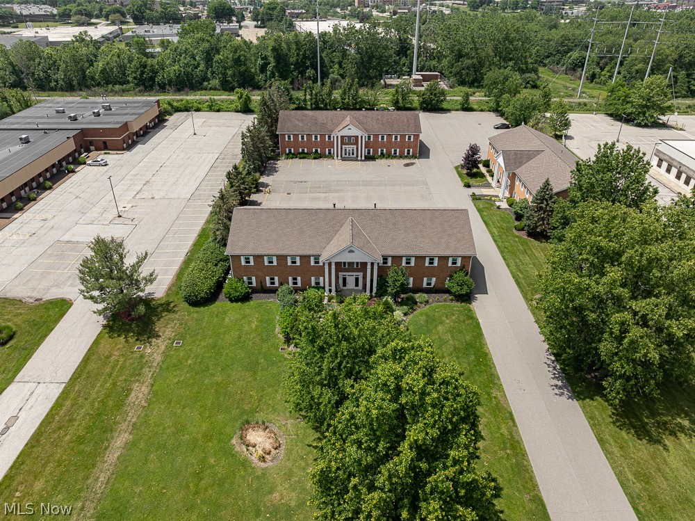 30670 Bainbridge Road Property Photo 20