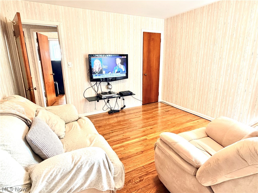 3975 Warrendale Road Property Photo 10