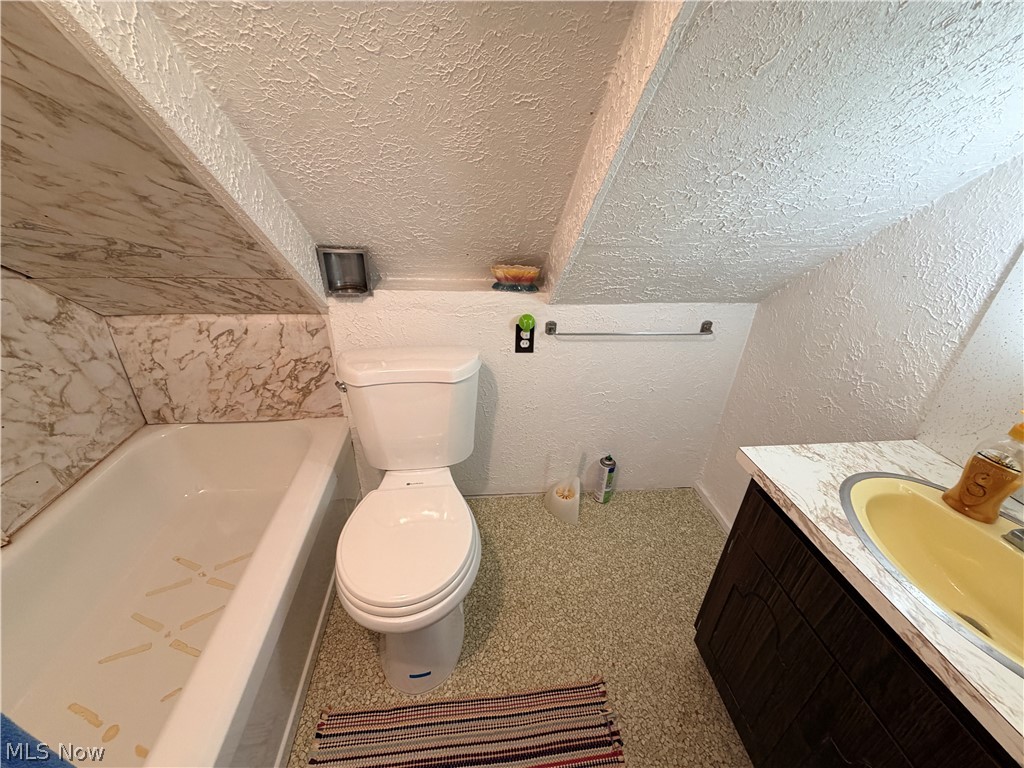 3975 Warrendale Road Property Photo 19