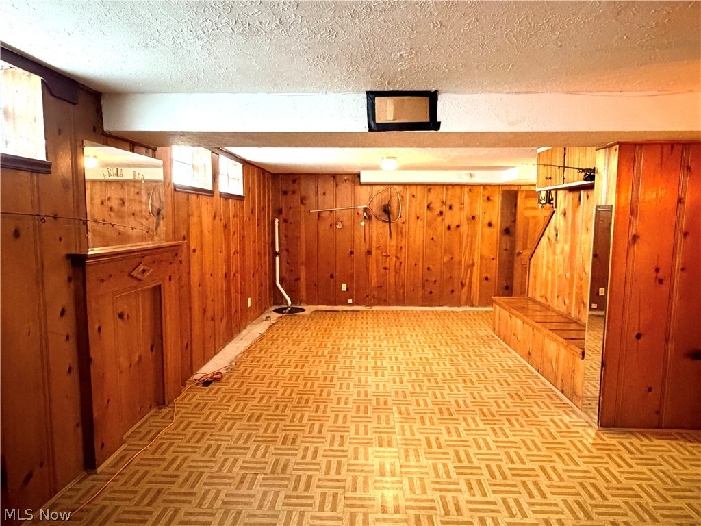 3975 Warrendale Road Property Photo 25