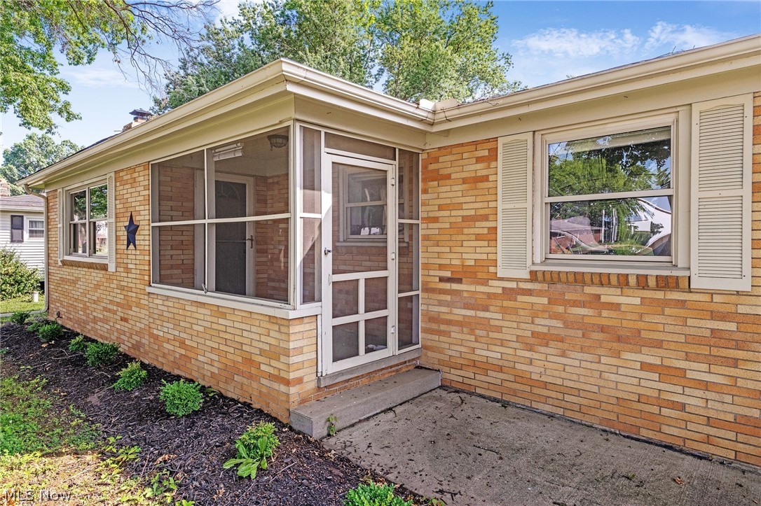 13471 Kauffman Avenue Property Photo 2