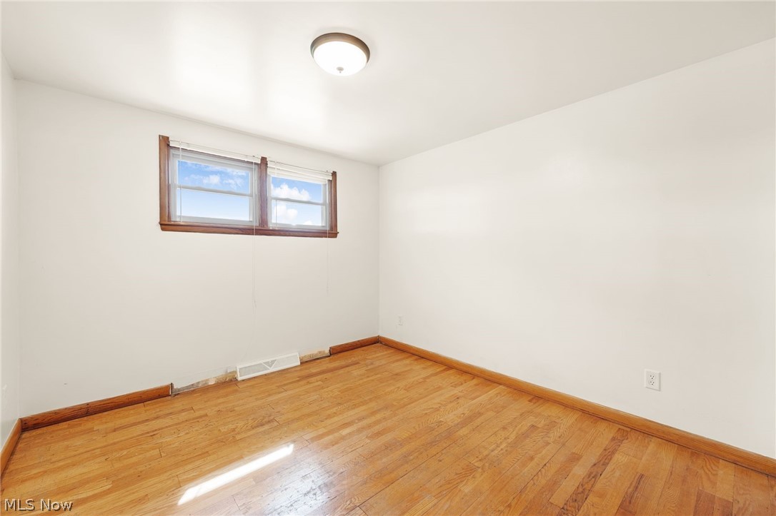 13471 Kauffman Avenue Property Photo 18