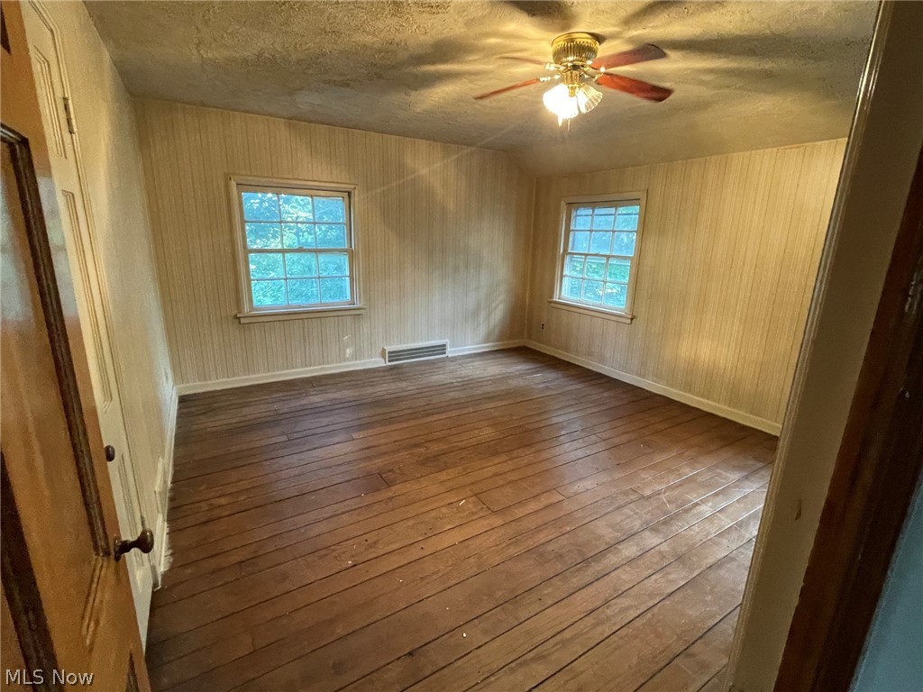 3170 Van Aken Boulevard Property Photo 24