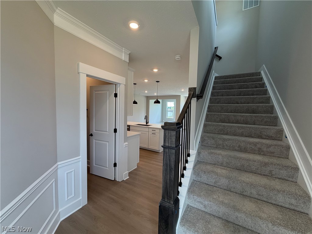 32736 Sandridge Run Property Photo 2