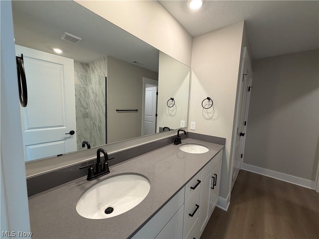 32736 Sandridge Run Property Photo 6