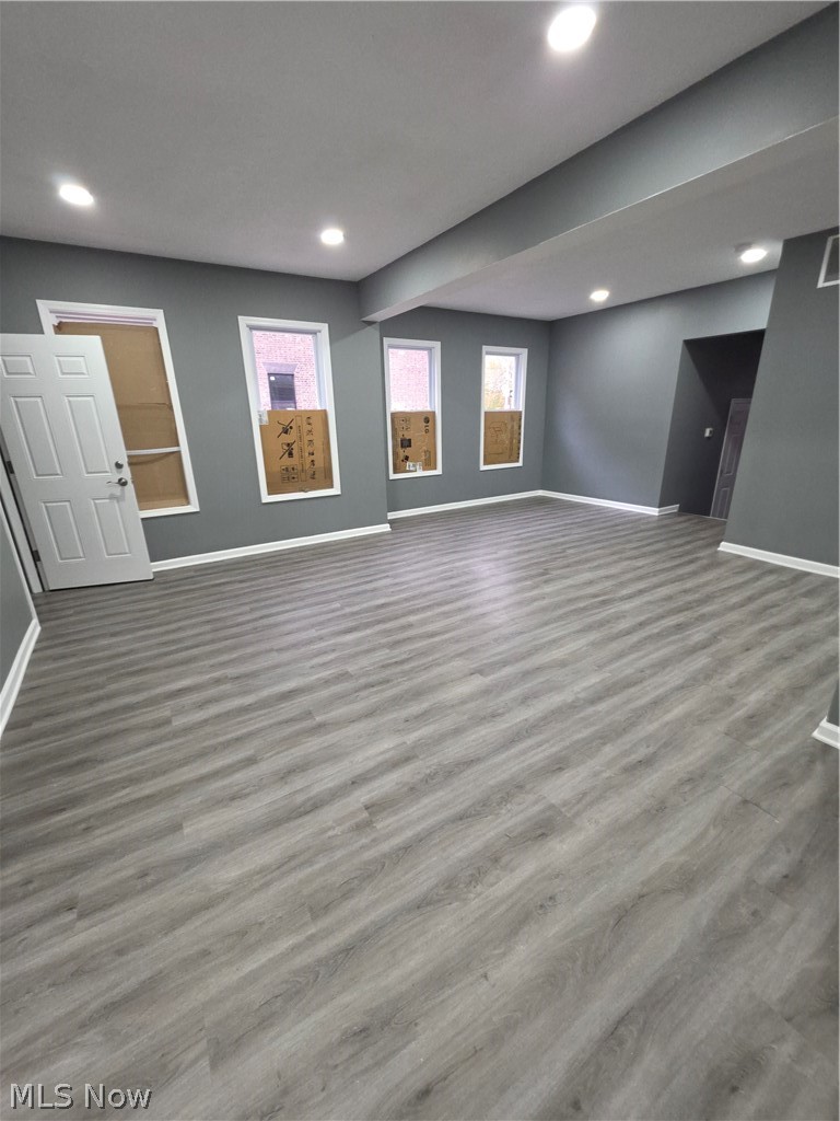 3038 Scranton Road Property Photo 7