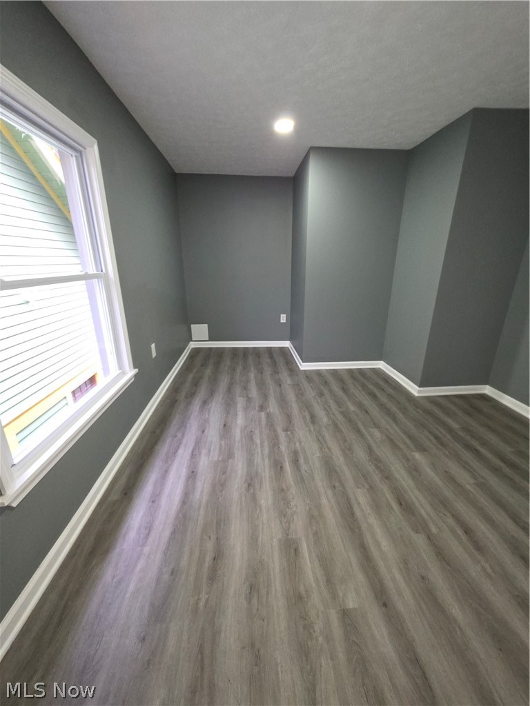 3038 Scranton Road Property Photo 21