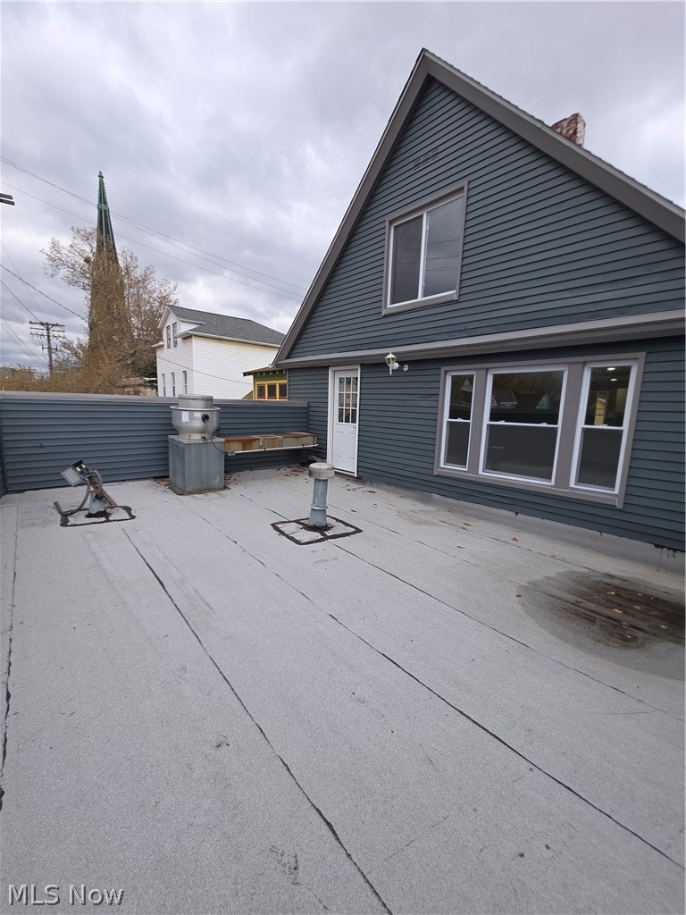 3038 Scranton Road Property Photo 27
