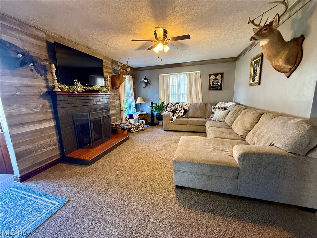 105 E Union Avenue Property Photo 5