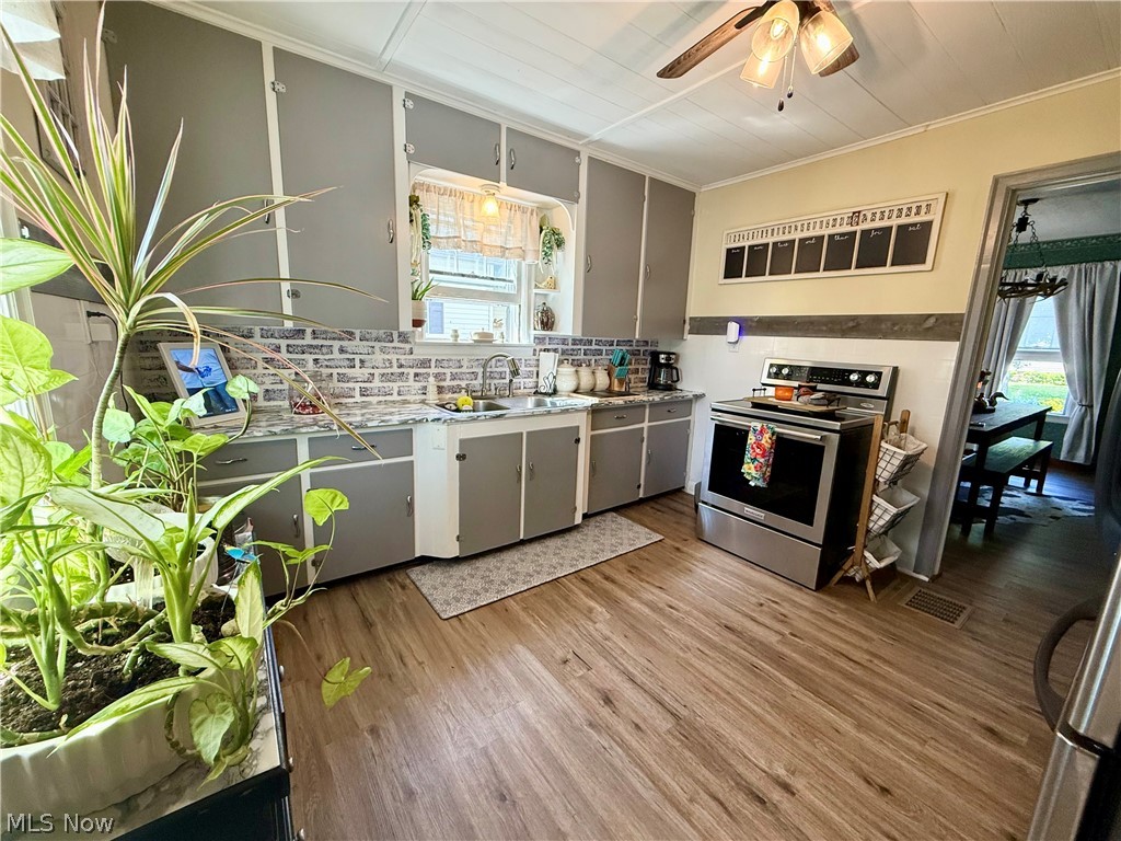 105 E Union Avenue Property Photo 9