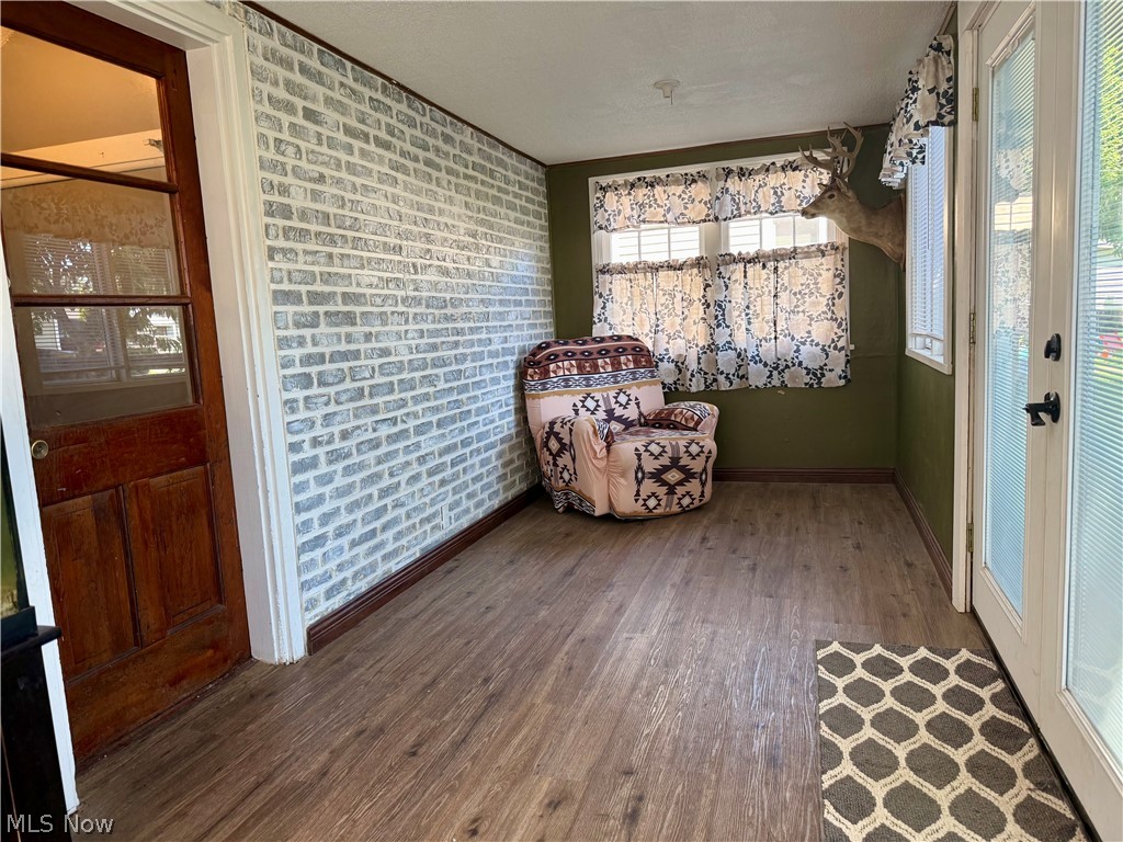 105 E Union Avenue Property Photo 22