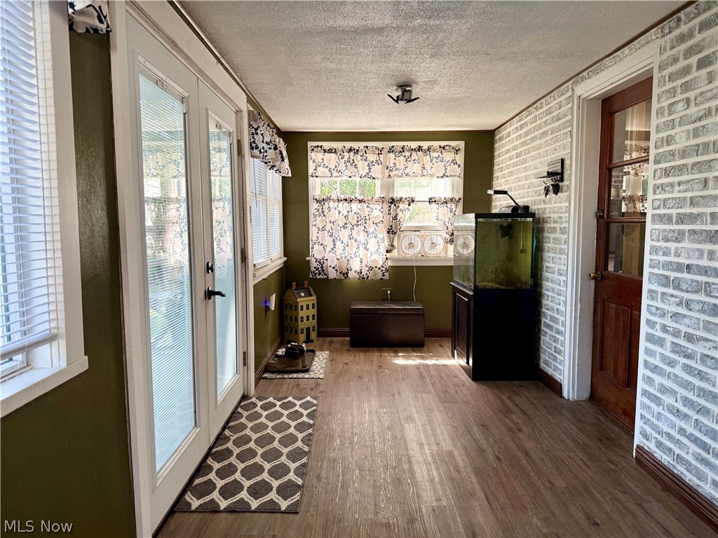 105 E Union Avenue Property Photo 23