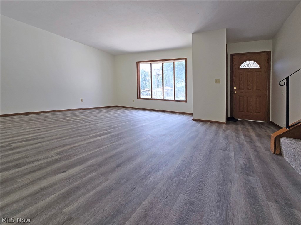 6573 Miller Drive Property Photo 3