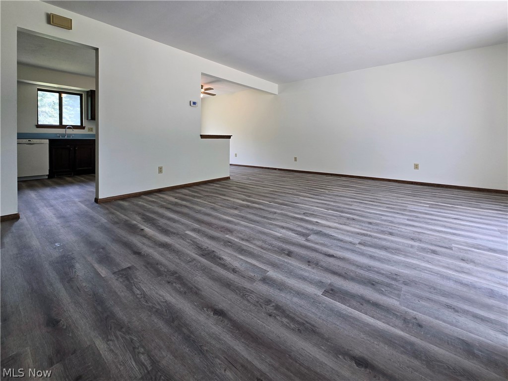 6573 Miller Drive Property Photo 4