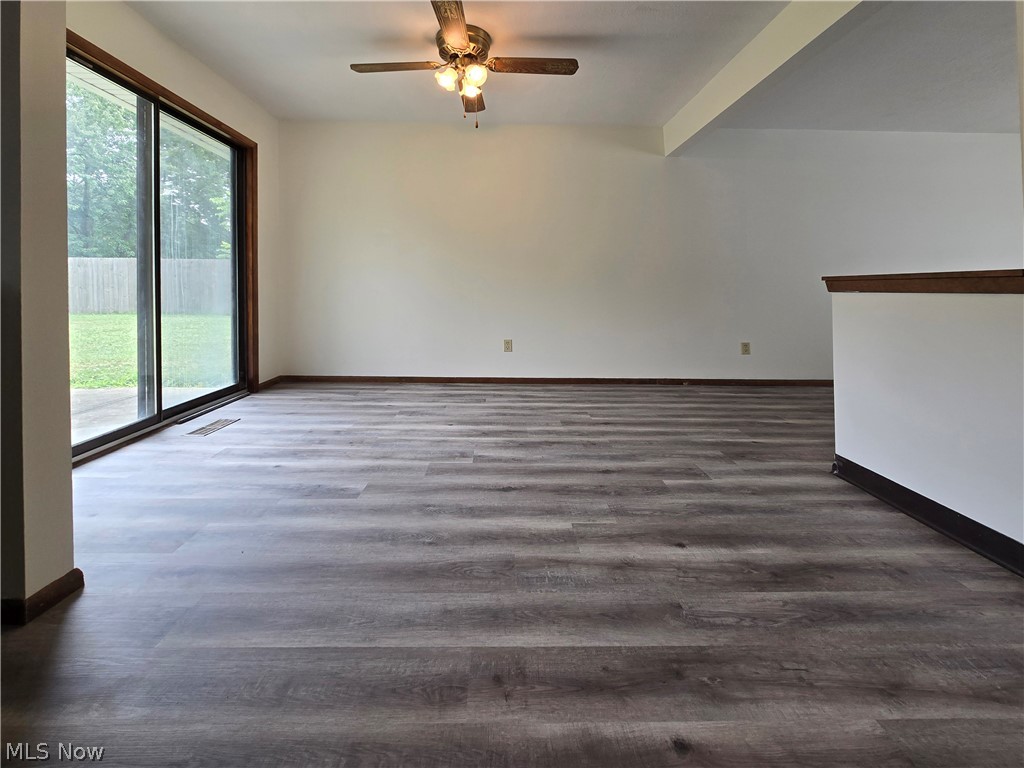 6573 Miller Drive Property Photo 6