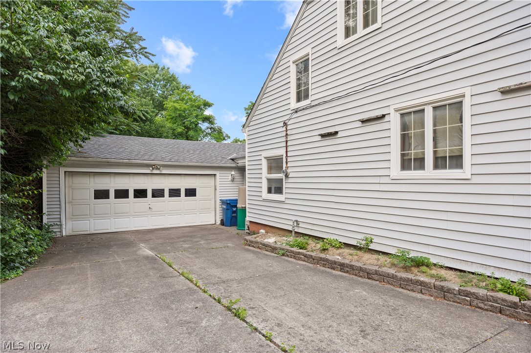 7790 Lewis Road Property Photo 3