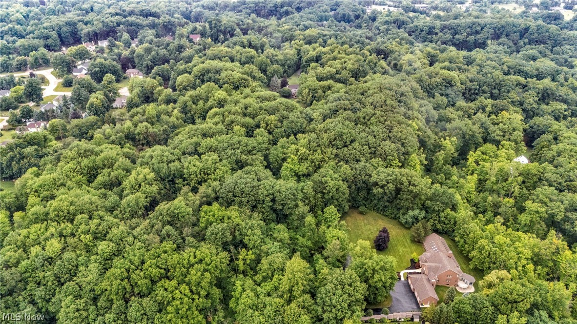 7282 Pinehill Road Property Photo 4