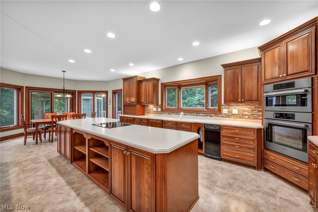 7282 Pinehill Road Property Photo 18