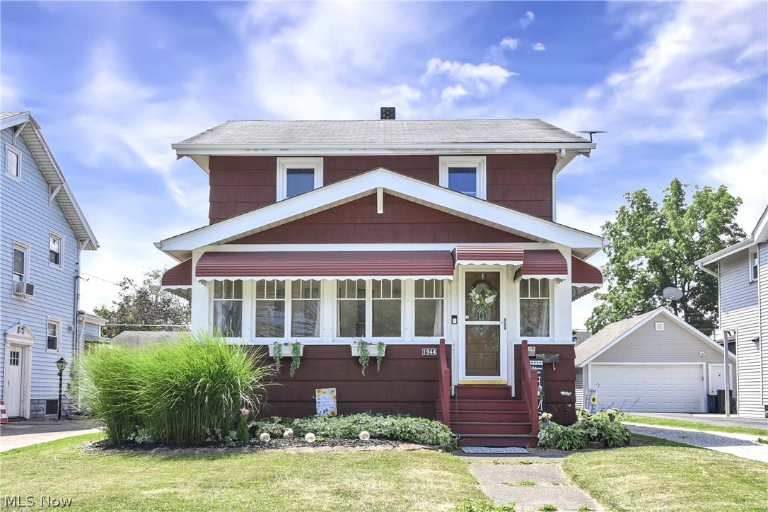 1944 E 45th Street Property Photo 1