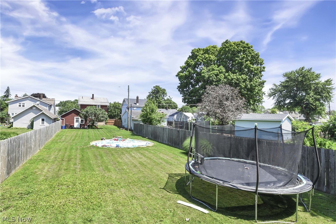 1944 E 45th Street Property Photo 9