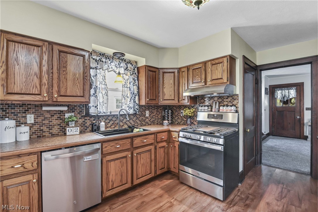 1944 E 45th Street Property Photo 25