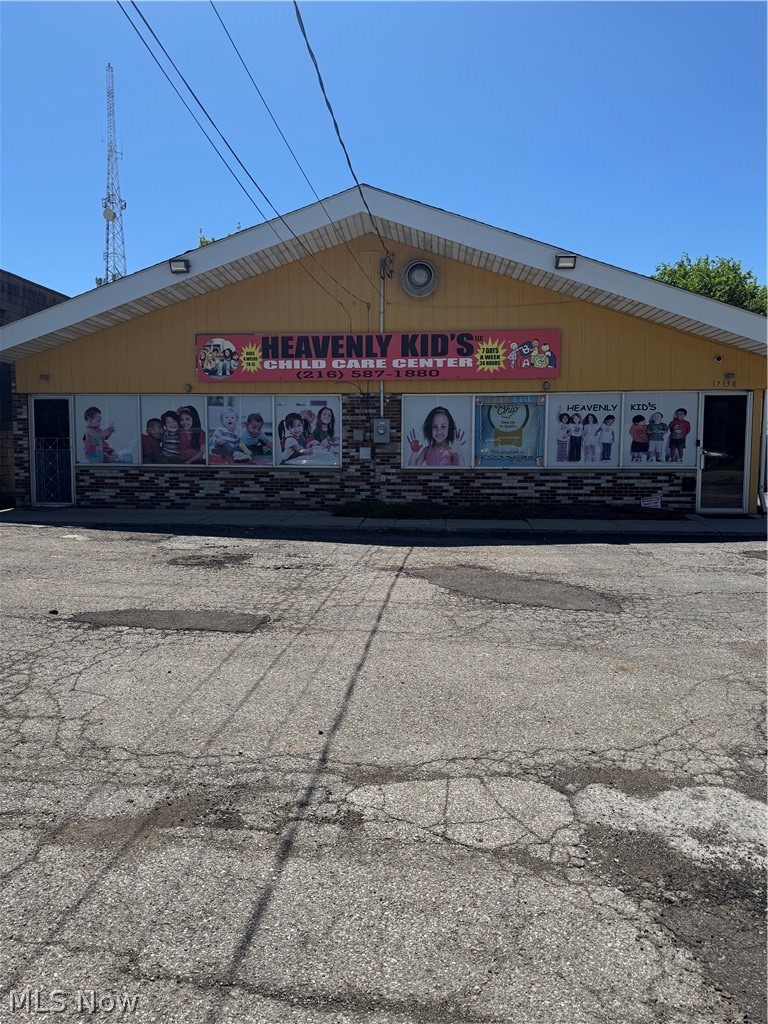 17150 Broadway Avenue Property Photo 1