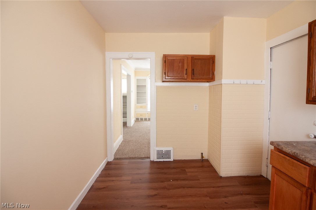 3345 E 140th Street Property Photo 7