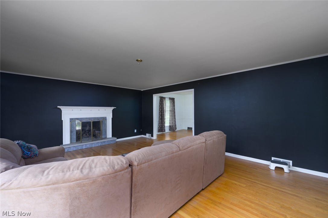475 Brookpark Drive Property Photo 4